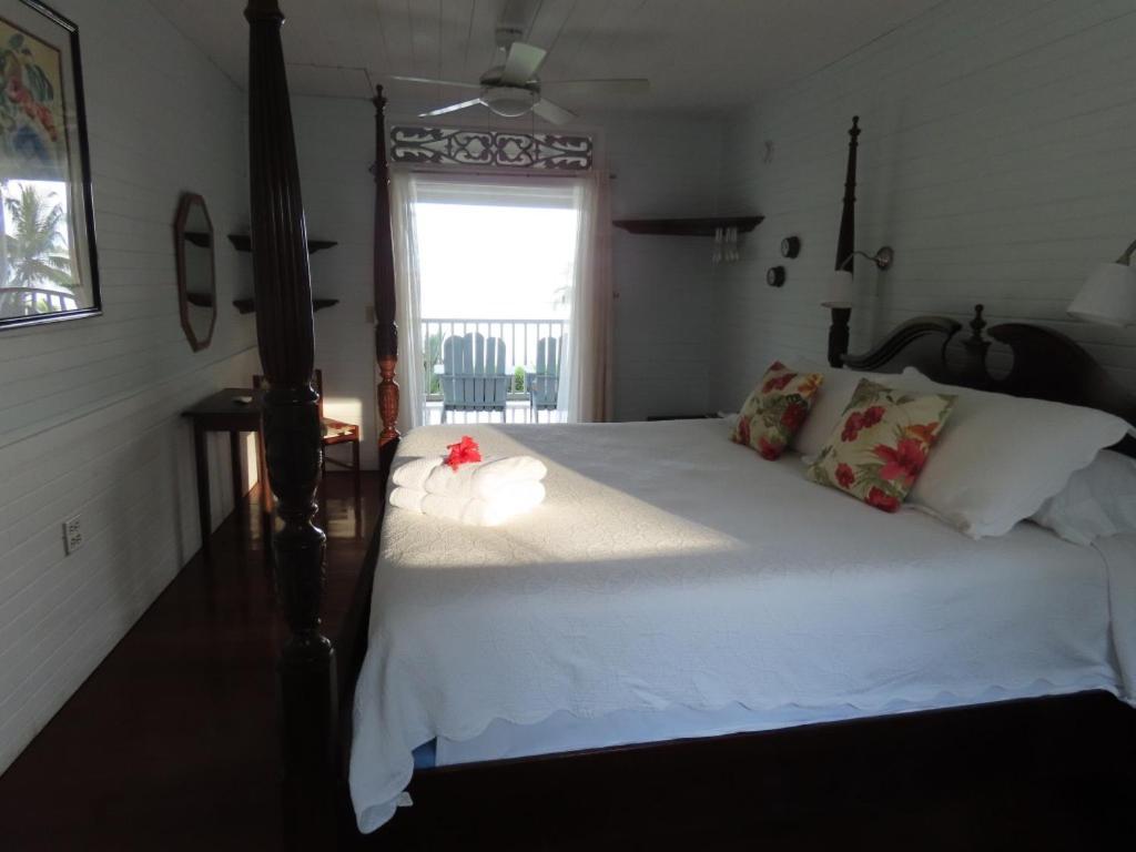 Sand Dollar Beach Bed & Breakfast ボカス・タウン エクステリア 写真